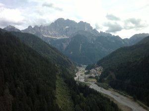 vista della parete nord del Civetta dalla località "vara dei barcon"