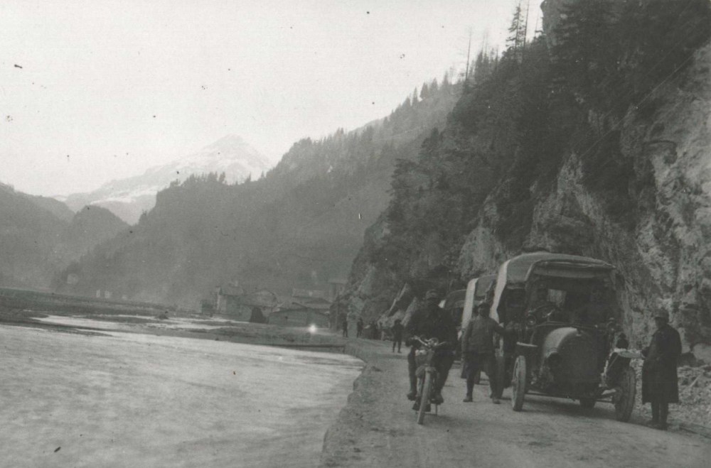 Tra Alleghe e Caprile